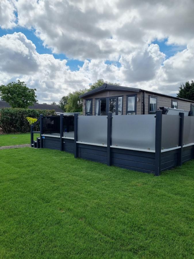 Lodge Brackenborough Lakes Louth (Lincolnshire)